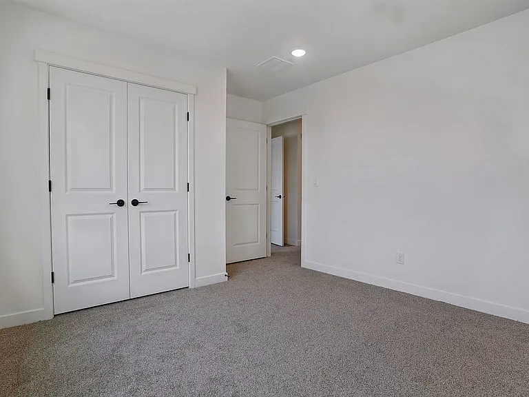 Ledger Cove Townhomes — Photo 13