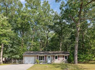 468 George St, Traverse City, MI 49686