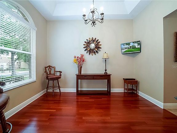 2nd image of 721 S Lake Claire Cir