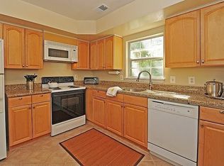 2135 N Taylor St, Arlington, VA 22207