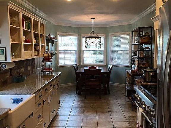 2nd image of 3128 W 185th St