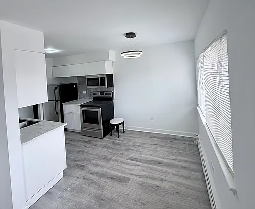 8649 W Foster Ave #2A Photo 1