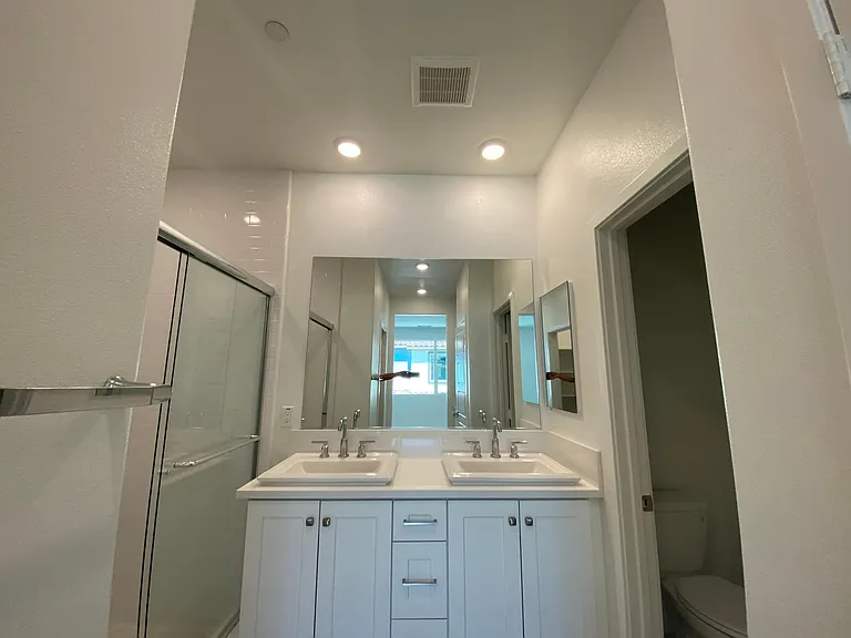 307 Carmona — Photo 14