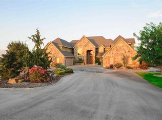 2890 Clark Ct, West Richland, WA 99353