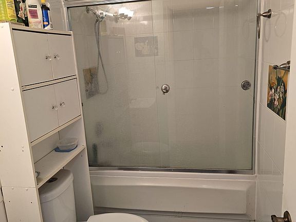 5th image of 11927 85th St NW