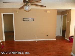 5th image of 2505 Hidden Village Dr
