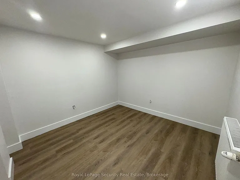 56 Leduc Dr #1B — Photo 9