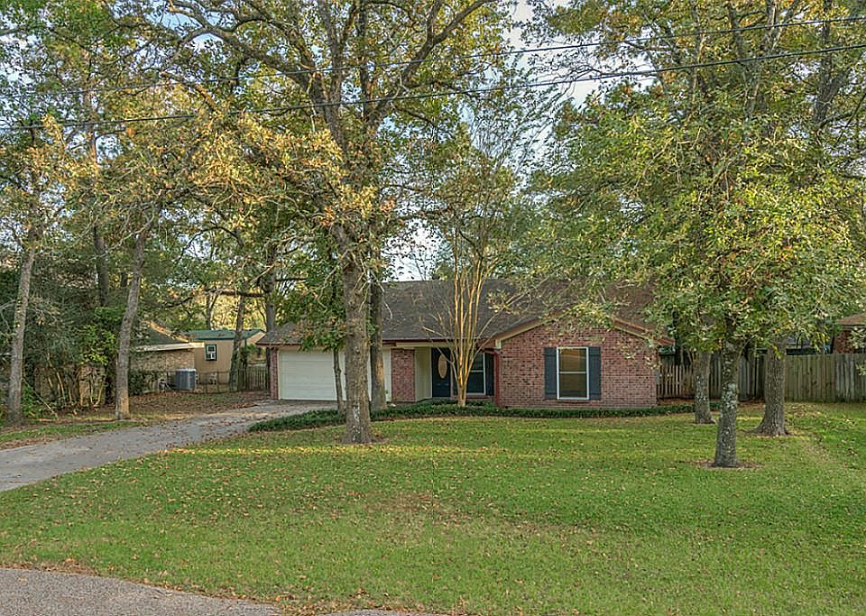 2nd image of 238 Wellwood Ln