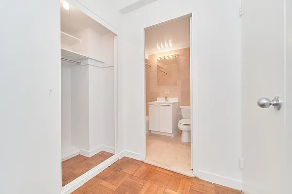 Rented by Living New York | media 12