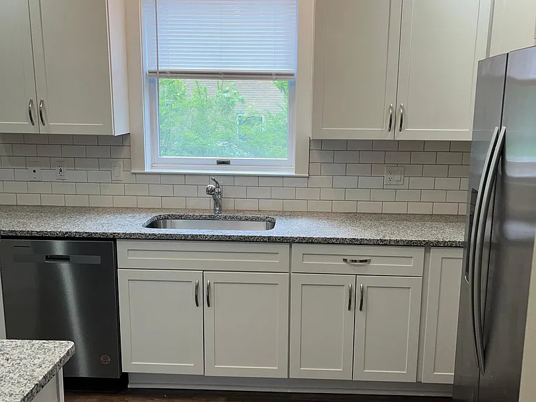 209 Questend Ave — Photo 7