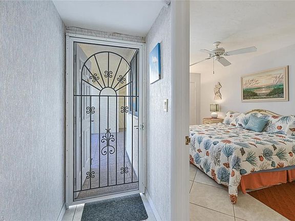 4th image of 25800 Hickory Blvd APT 204