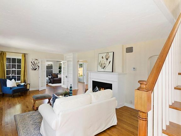 2nd image of 504 Delaney Park Dr