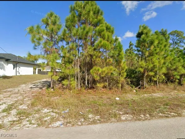 3408 72nd St W, Lehigh Acres, FL 33971