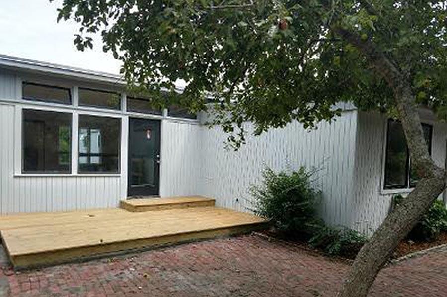 1st image of 127R Bradford Street Extension #B