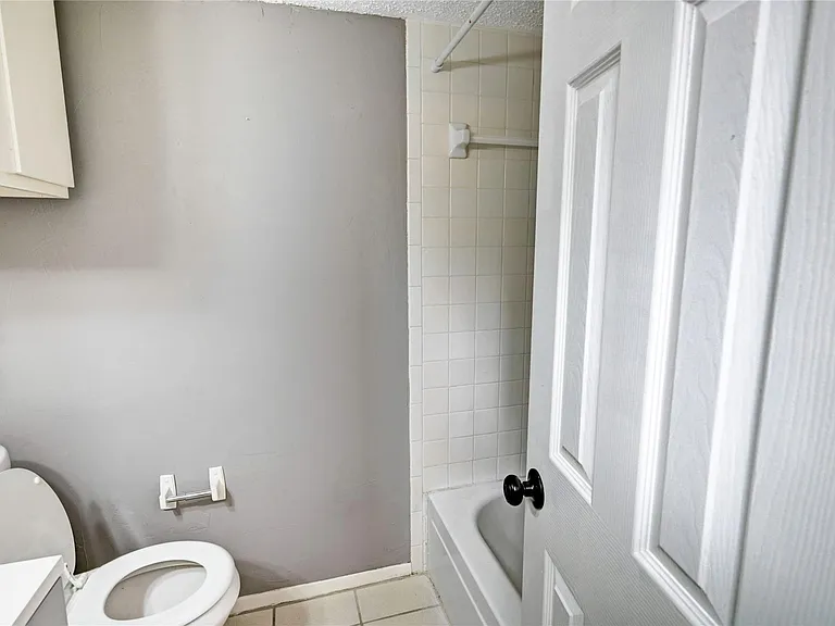 12900 Walden Rd #6 — Photo 26