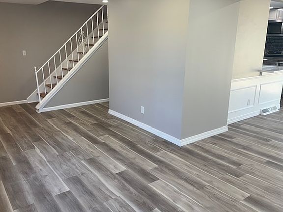 5th image of 17 Marine Dr #2