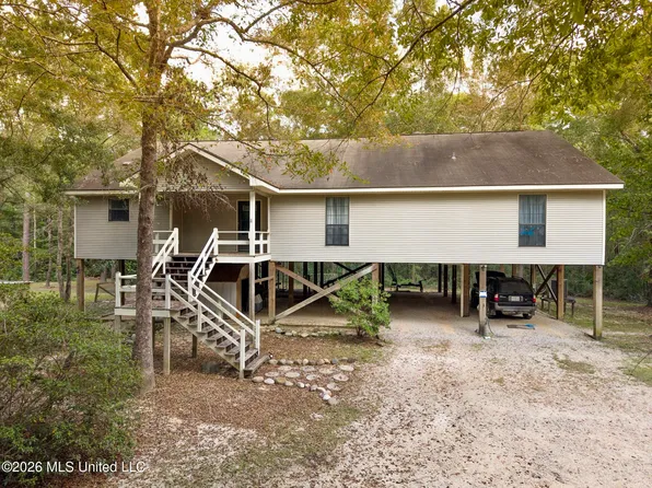 24433 Catahoula Ln, Picayune, MS 39466
