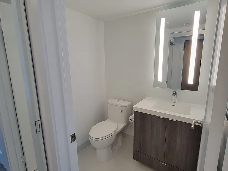 585 Bloor St E #2224 — Photo 5