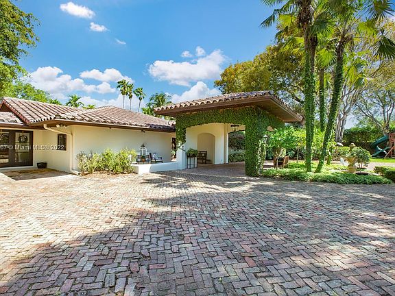 5th image of 6355 Chapman Field Dr