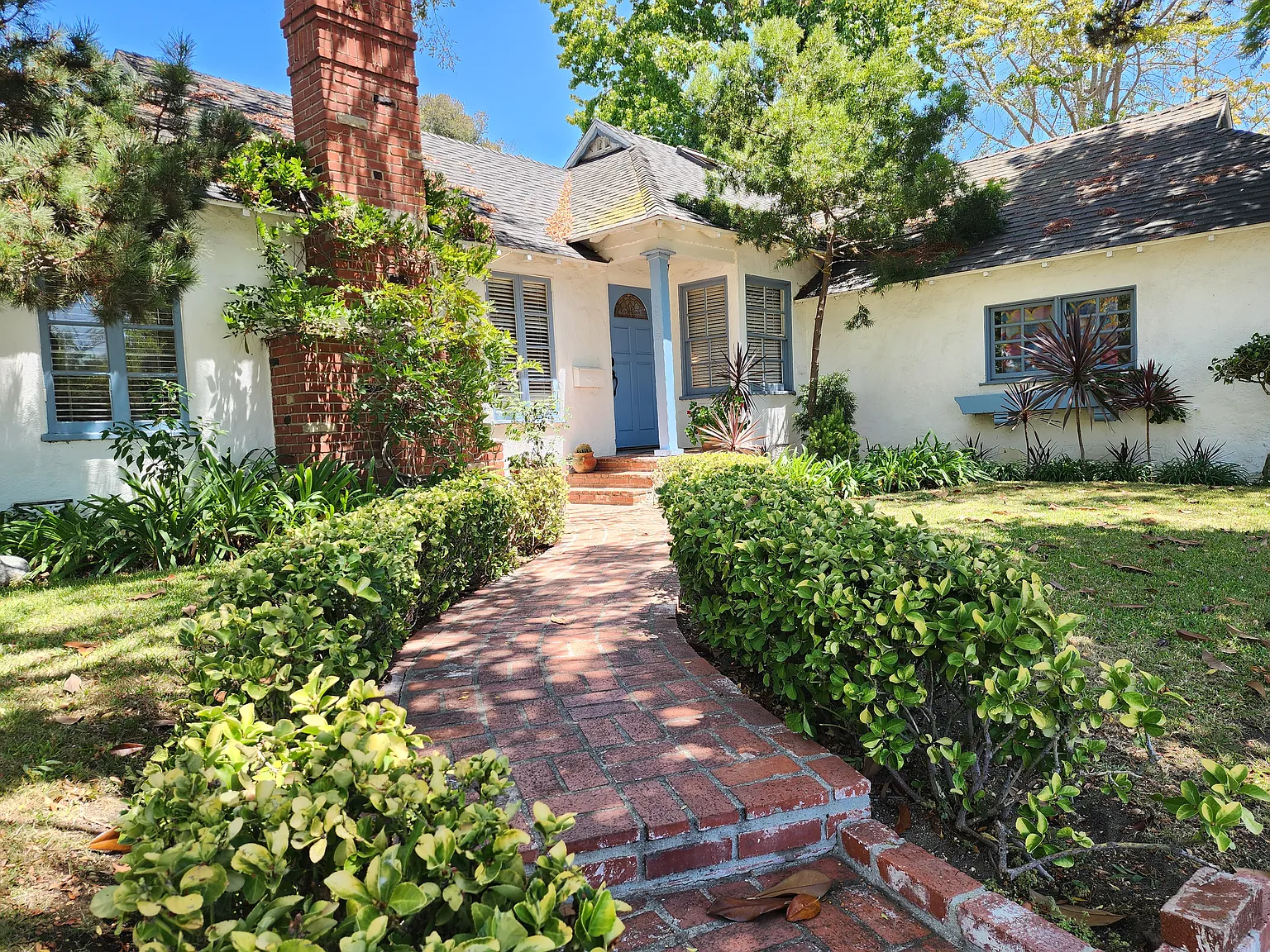 3 bed, 1755 sqft, $7,600 — Photo 2