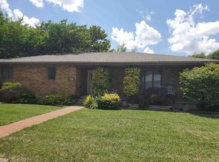 811 N A St, Herington, KS 67449