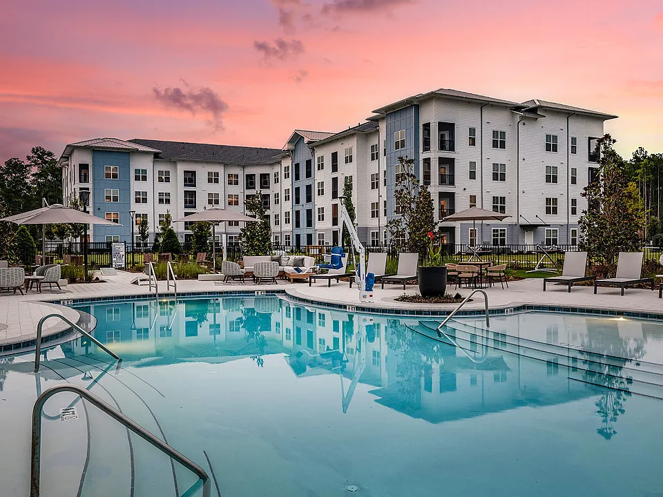 Arcadia 331 apartments community photo