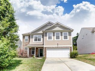 6836 Goldenwillow Dr, Charlotte, NC 28215