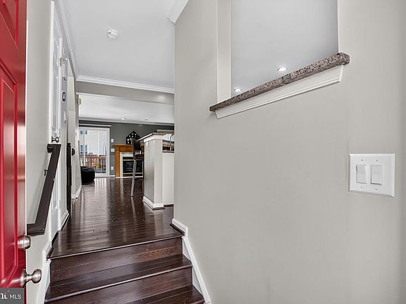 3rd image of 6568 Osprey Point Ln