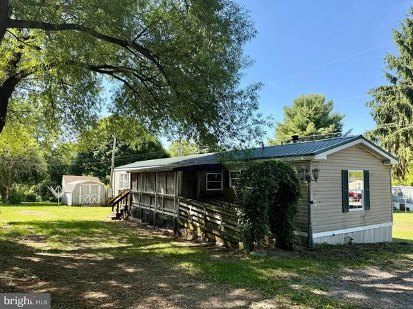 178 Ash Cir, Centre Hall, PA 16828