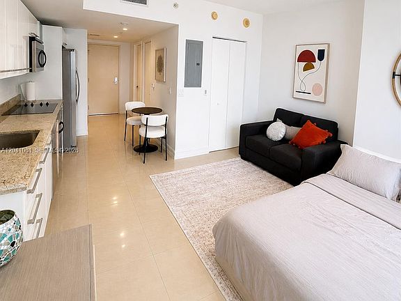 2nd image of 185 SW 7th St APT 2706