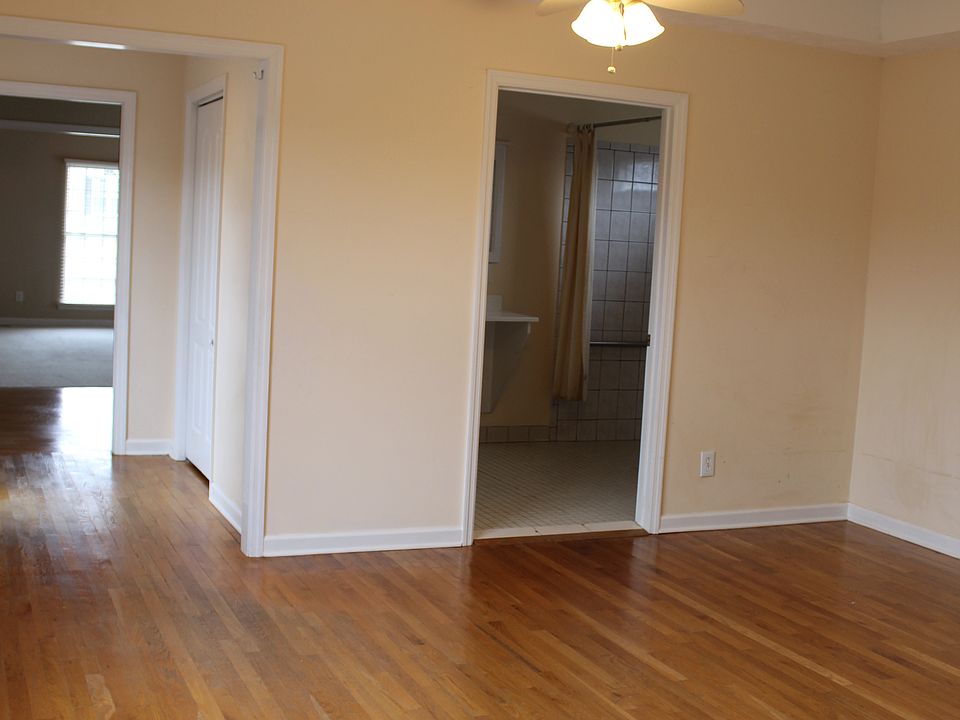 1st image of 3478 Esquire Dr