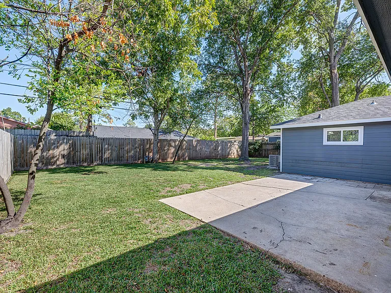 8510 Alcott Dr — Photo 17