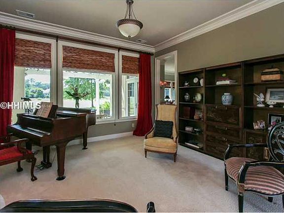 5th image of 249 Berwick Dr