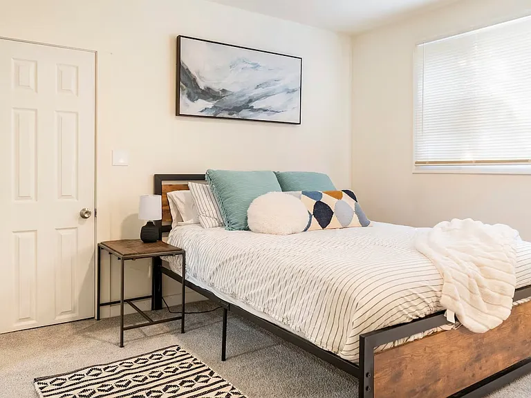 5506 NE Hoyt St — Photo 31