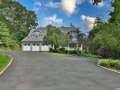 6 Courtney Court, Huntington, NY, 11743