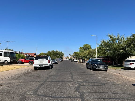5th image of 5338 W Windsor Ave
