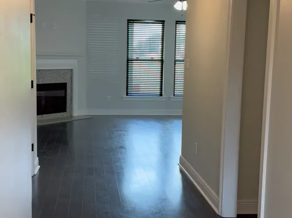 2069 Westbank Dr, Lake Charles, LA 70611