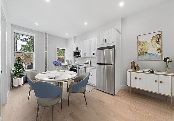 4th image of 312 E 116th St APT 1D