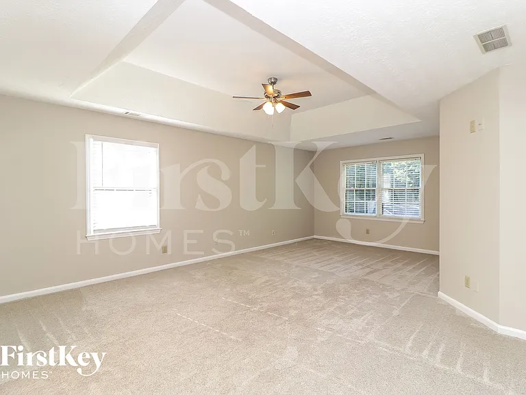 205 Timber Oak Cv — Photo 14