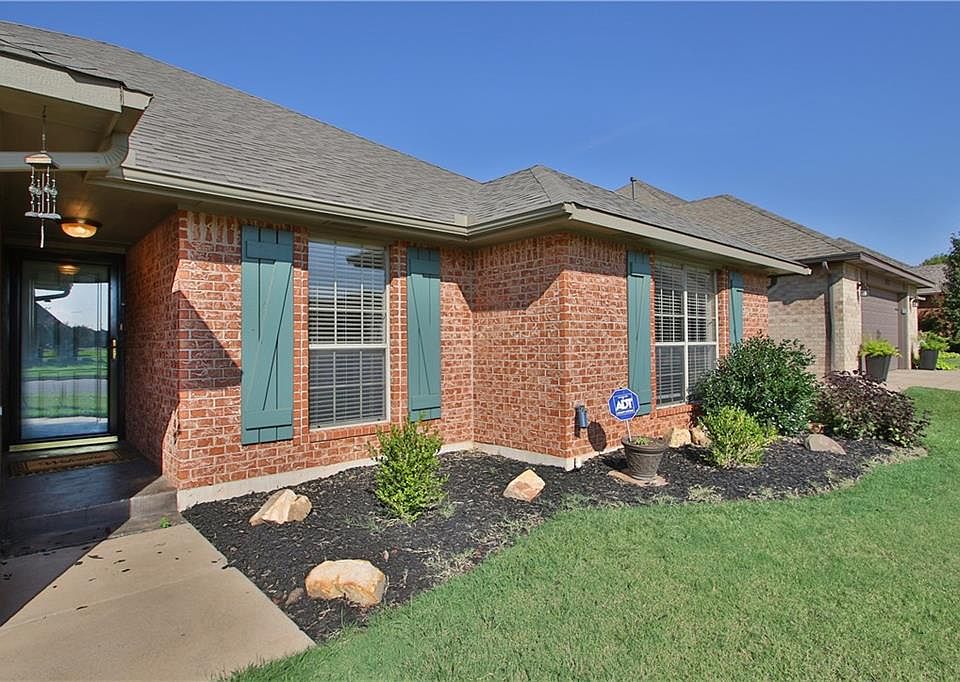 1st image of 17033 Autumnwood Dr
