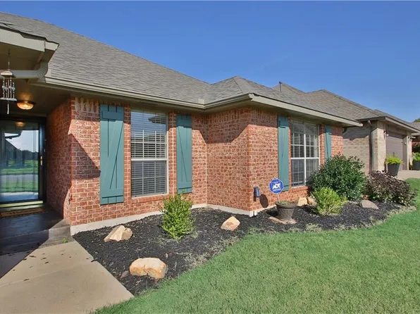 17033 Autumnwood Dr, Edmond, OK 73012