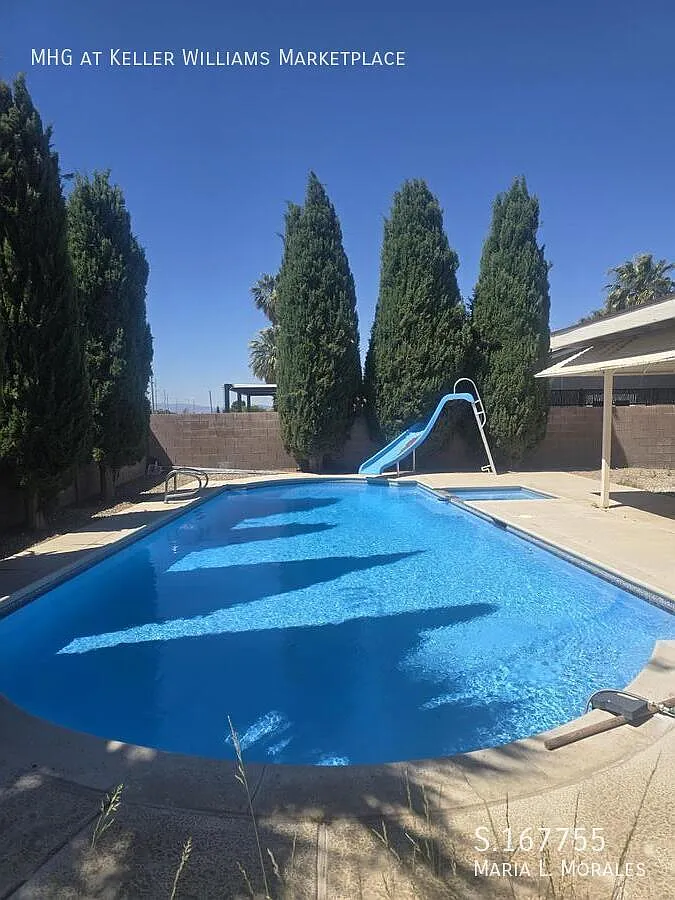 4 bed, 2.5 bath, 2180 sqft, $3,300 — Photo 4