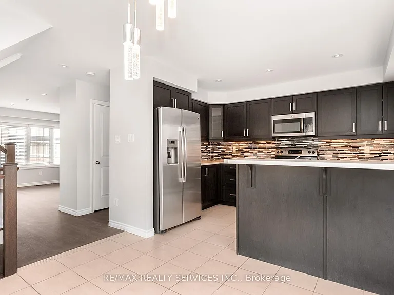21 Dorchester Ter — Photo 18