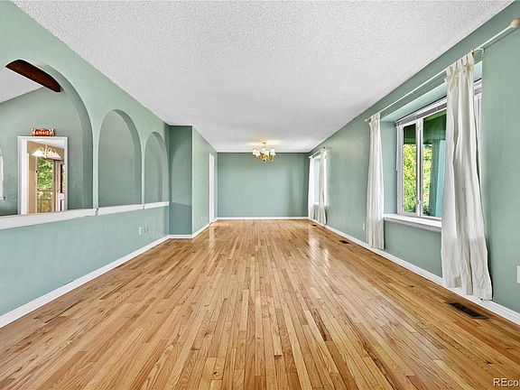 3rd image of 11000 W Powers Avenue
