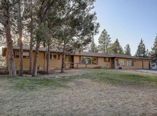 1749 SE Tempest Dr, Bend, OR 97702