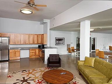 5th image of 50 S Highland Ave #67a66f754
