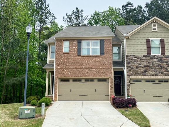 2nd image of 207 Townview Dr