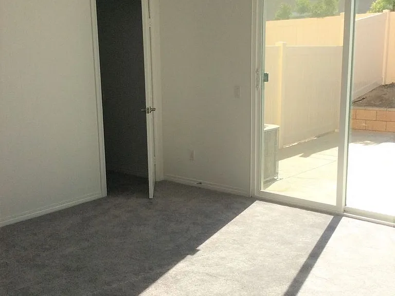Valencia 26389 Unit 1-2 — Photo 9