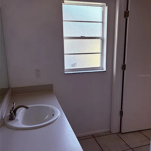 7330 Fairwood Ave — Photo 13