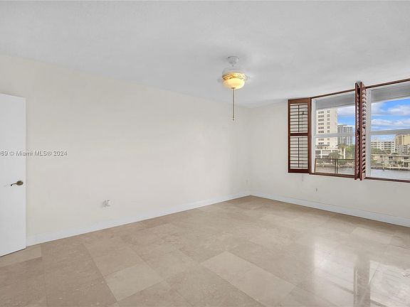 5th image of 888 Intracoastal Dr APT 3A